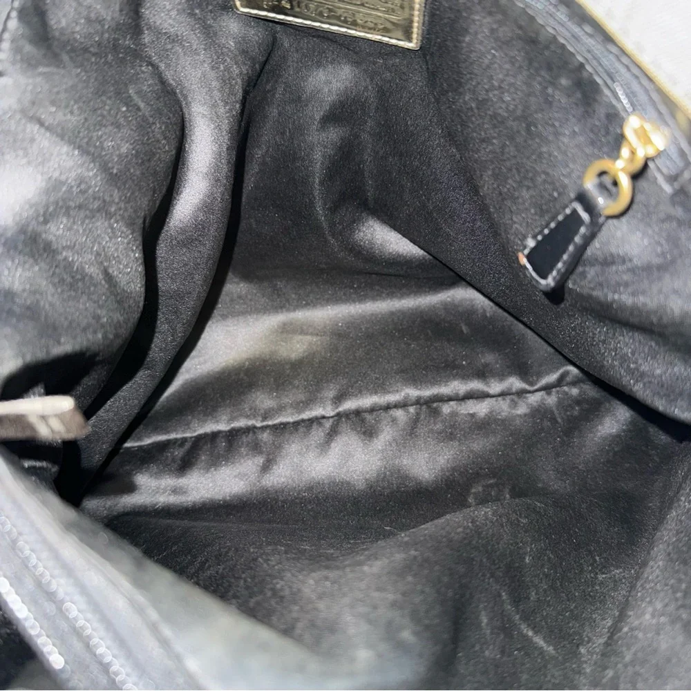 Coach Vintage Black and Grey Signature C Gold Chain and Snap Tote Shoulder Bag - Picture 9 of 15